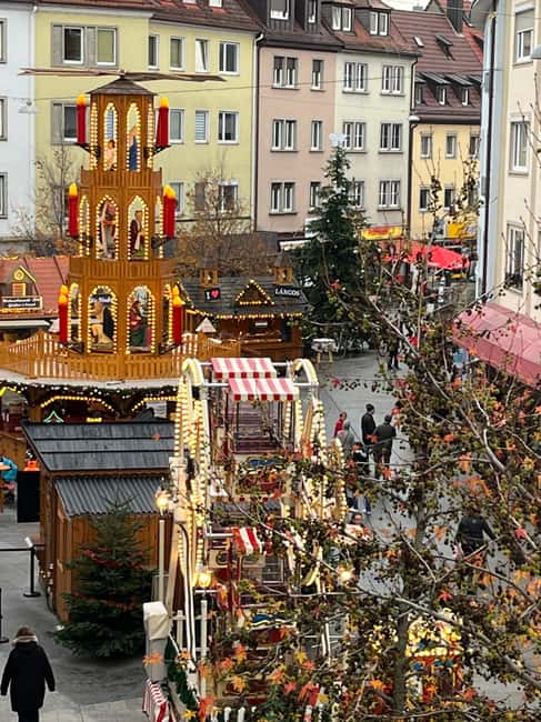 Enjoyable Advent tour: champagne, cookies & mulled wine in Würzburg - Finishing with mulled wine at Marktplatz