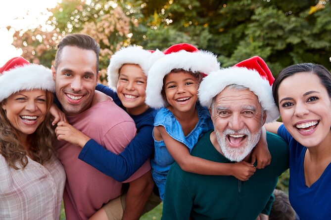 Festive Faro: Historic Christmas Lights & Market Delights - How the two-hour timing affects your evening