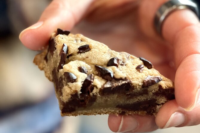 Festive Flavors of Pike Place Market Holiday Food Tour - Nine tastings, from cookies to gelato