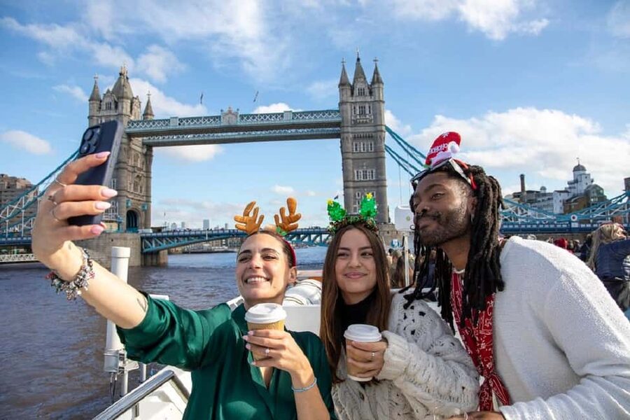 Festive London Christmas Day River Thames Lunch Cruise - Key points to know before booking