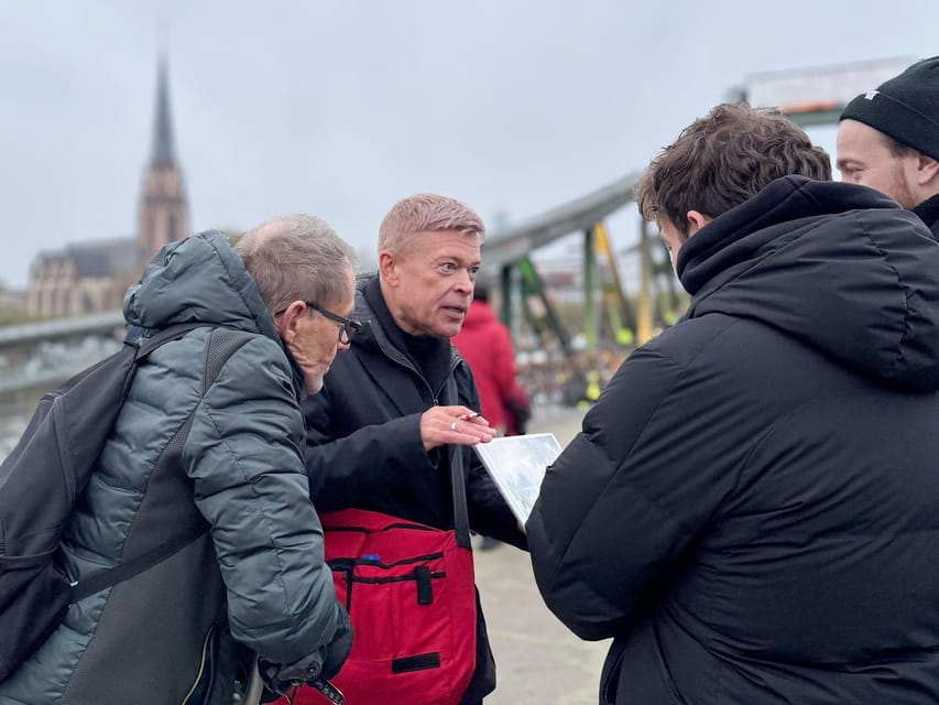 Frankfurt: Christmas Market & Old Town Tour 60 min-daily 16:00-in German - FAQ