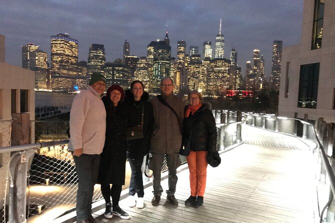 French Christmas Tour in Brooklyn - Christmas lights in Dyker Heights