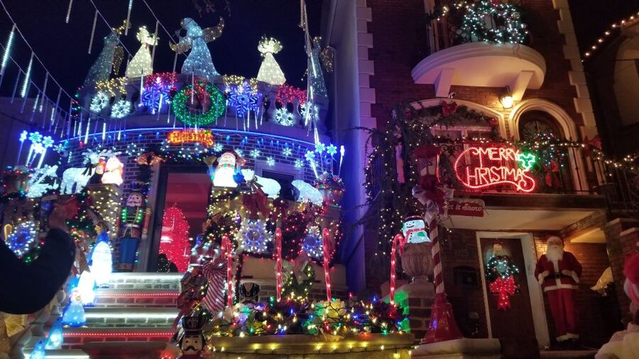 From Manhattan: 4-Hour Brooklyn Christmas Magic Tour - Why Dyker Heights is the main event