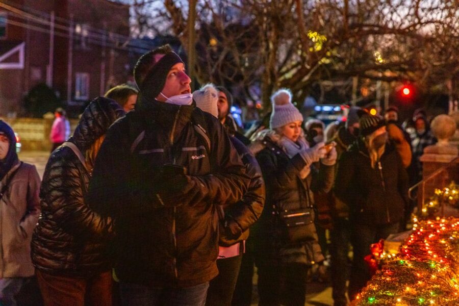 From Manhattan: 4-Hour Dyker Heights Holiday Lights Bus Tour - Guides, pace, and the human side of the tour