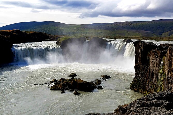 Half-Day Combo Tour to Goðafoss, Laufas and The Christmas House - Goðafoss gives the tour its reason to exist
