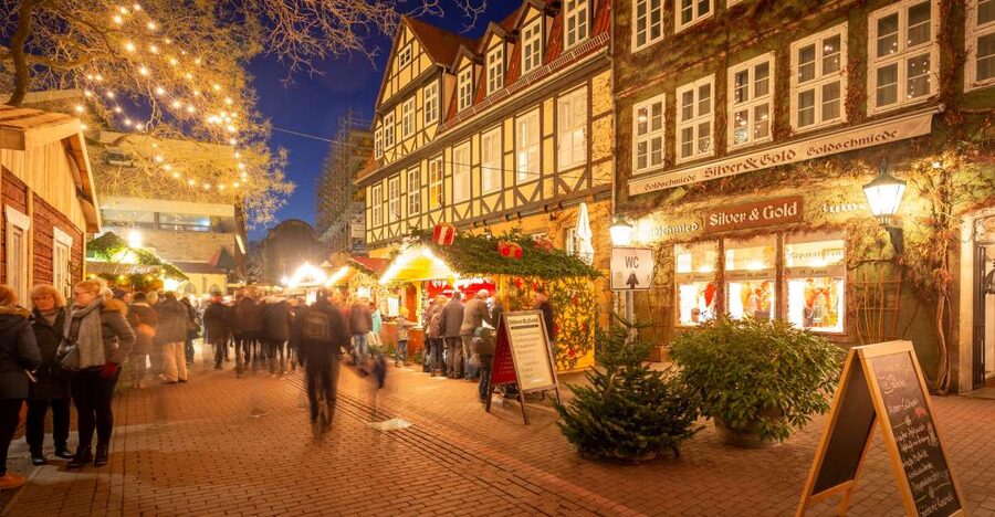 Hannover: Christmas Time Walking Tour - A Christmas walk through Hannover after dark