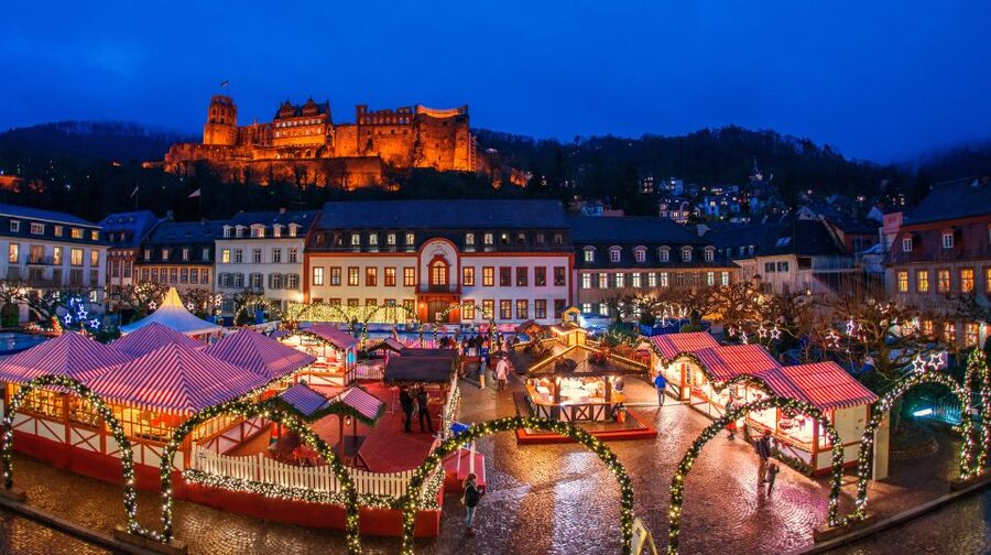 Heidelberg: 1.5-Hour Christmas Market Walking Tour - Following the wooden stalls through the Old Town
