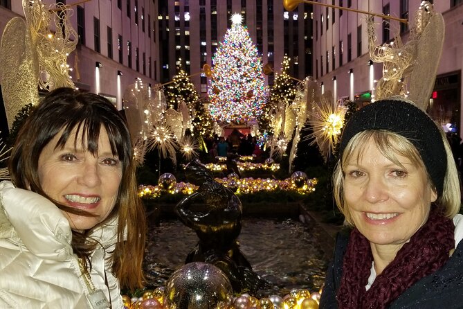 Holiday Lights Extravaganza Walking Tour - St. Patrick’s Cathedral adds a quieter note