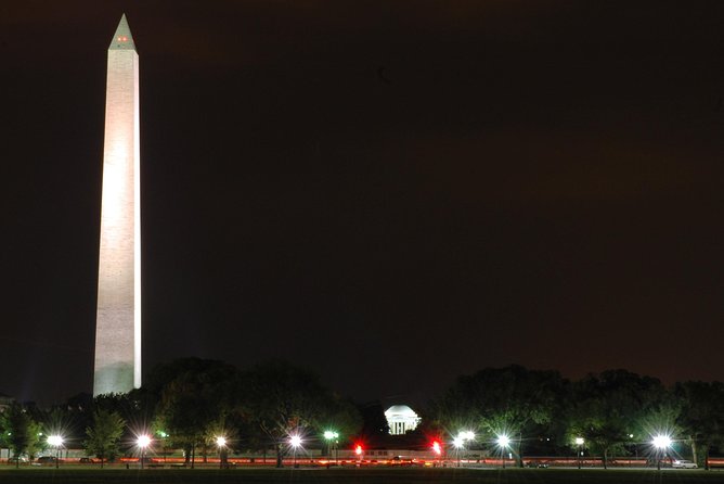 Holiday Lights Tour of Washington DC and Old Town Alexandria - The National Christmas Tree and Pathway of Peace