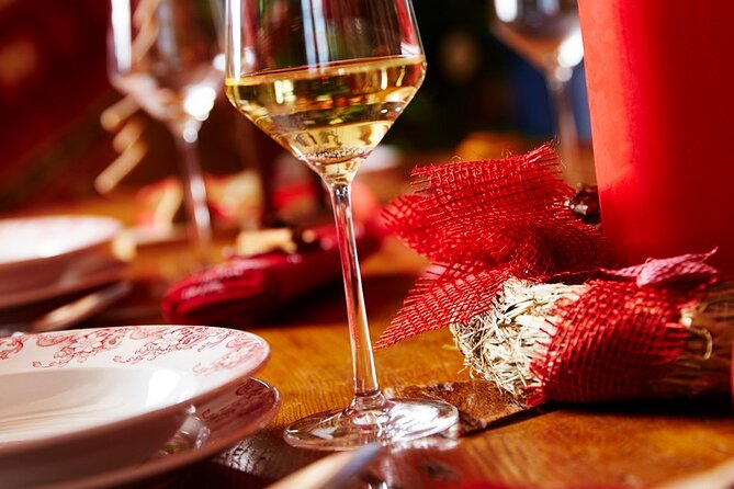 Immersive Christmas cellar visit and Alsace wine tasting - The 180-degree barrel projection