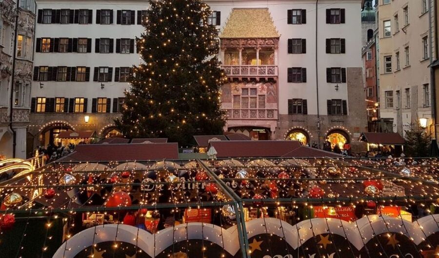 Innsbruck: Christmas Tour with a licensed guide - Timing, clothing, and accessibility