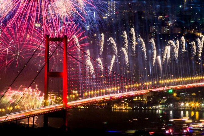Istanbul New Year Party Cruise trough Bosphorus - Key points to know before booking