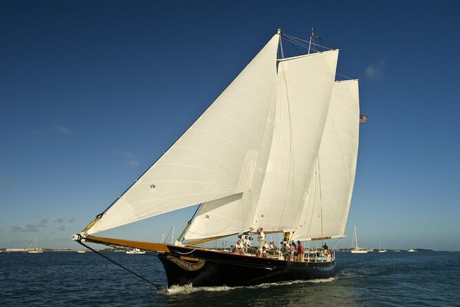 Key West Christmas Cruise with Live Band and Drinks - Live Music, Carols, and Holiday Treats