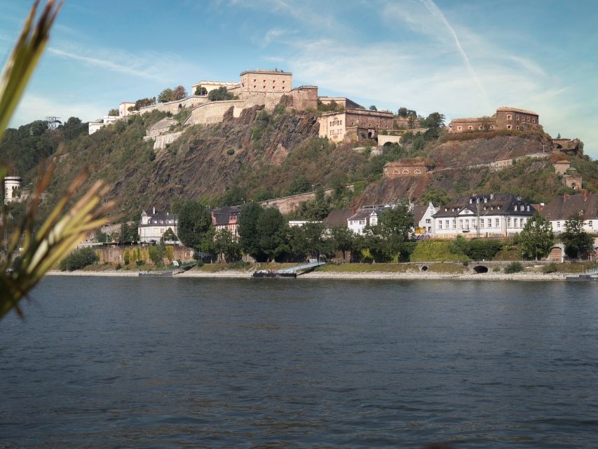 Koblenz: Christmas Boat Tour with Mulled Wine - Setting out from Koblenz’s riverside