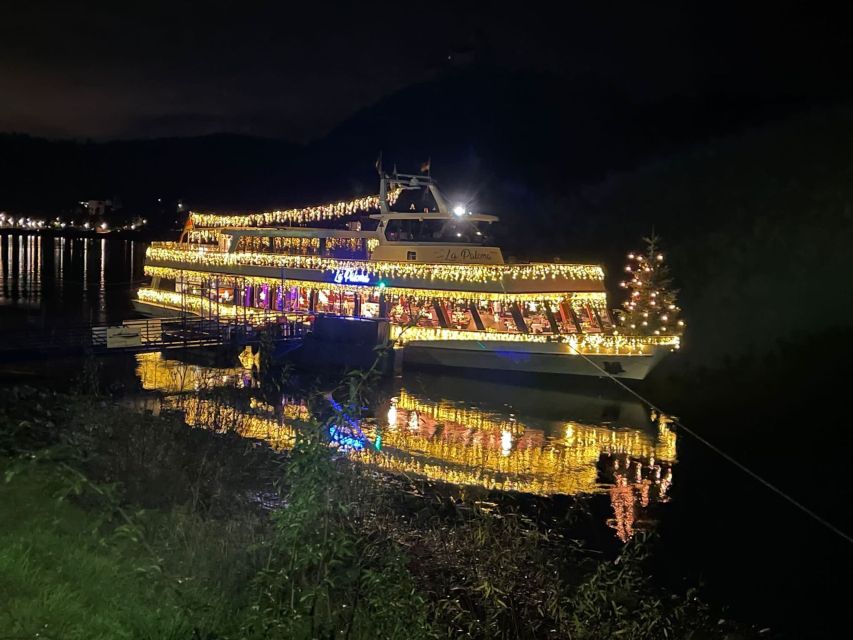 Koblenz: Christmas Boat Tour with Mulled Wine - Christmas music, warm drinks, and a choice of decks