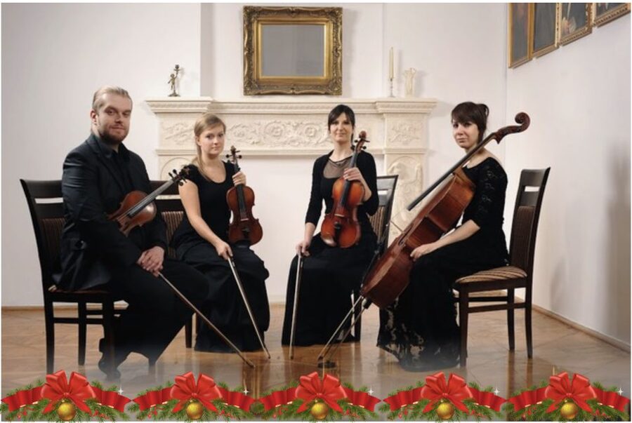 Krakow: Christmas Music Concert With Wine - A Christmas concert inside Krakow’s old Dębinski house