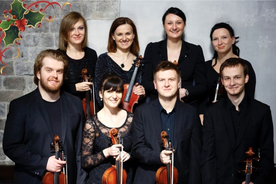 Krakow: Christmas Music Concert With Wine - What the one-hour program feels like