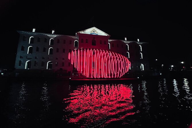 Light‌ ‌Festival‌ ‌Private‌ ‌Cruise‌ incl Snacks and hot Gluhwein - Who gets the best value from this cruise