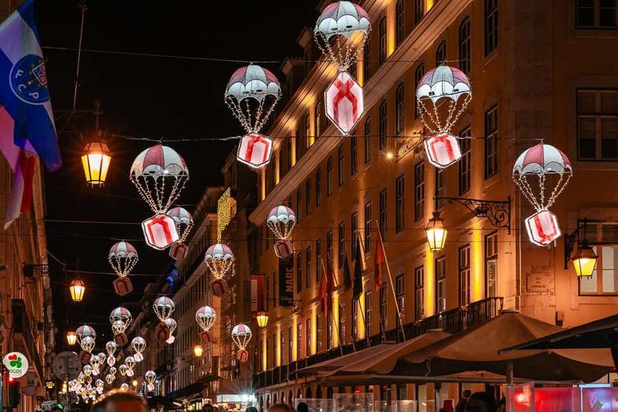 Lisbon: Christmas Flexible Walking Tour - Rua Augusta and the Baixa Christmas streets