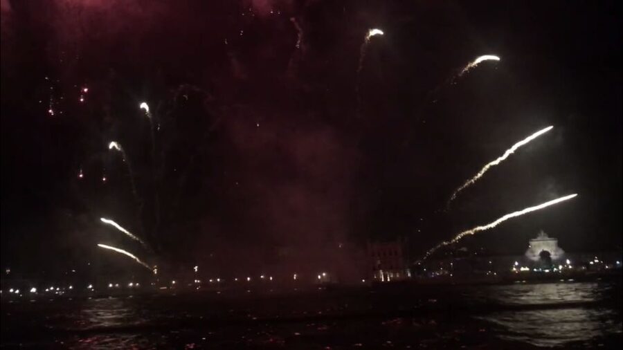 Lisbon: New Year's Eve Fireworks Sail Boat Tour - Why the Tagus is the right place for Lisbon’s midnight show