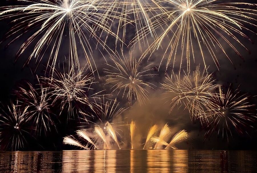 Lisbon: New Year’s Eve Fireworks Tagus River Sailing Cruise - Who Will Enjoy This Sailing Cruise Most?