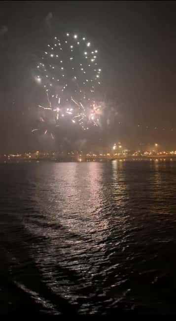 Lisbon:New Year's Eve on a Sailboat - What the two-hour cruise feels like
