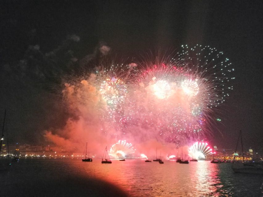 Lisbon: New Year's Eve Tagus River Cruise with Open Bar - What makes this cruise worth considering