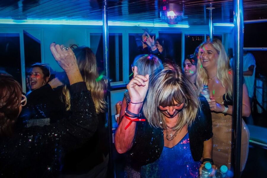 Lisbon: New Year's Eve with Live Dj Fireworks and Open Bar - Is $210 a fair price?