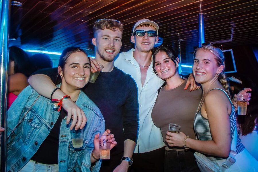 Lisbon: New Year's Eve with Live Dj Fireworks and Open Bar - Doca da Marinha is the practical starting point