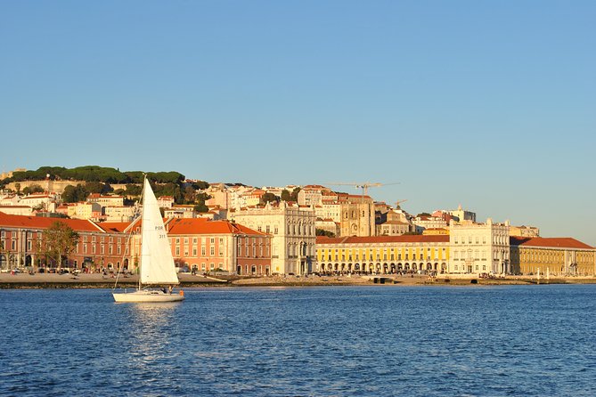 Lisbon New Years Eve Sailing Tour - Drinks, cheese boards, and the midnight toast