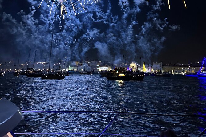 Lisbon NYE Fireworks Catamaran Cruise with Food and Drinks - The small-group atmosphere