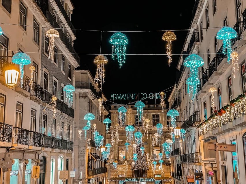 Lisbon: Private Christmas Lights Tour by Eco Tuk Tuk - São Pedro de Alcântara: the best view of the route