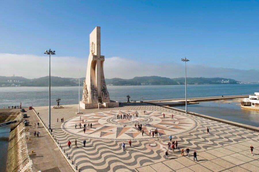 Lisbon: Private Christmas Lights Tour by Eco Tuk Tuk - Cold weather, rain, and comfort