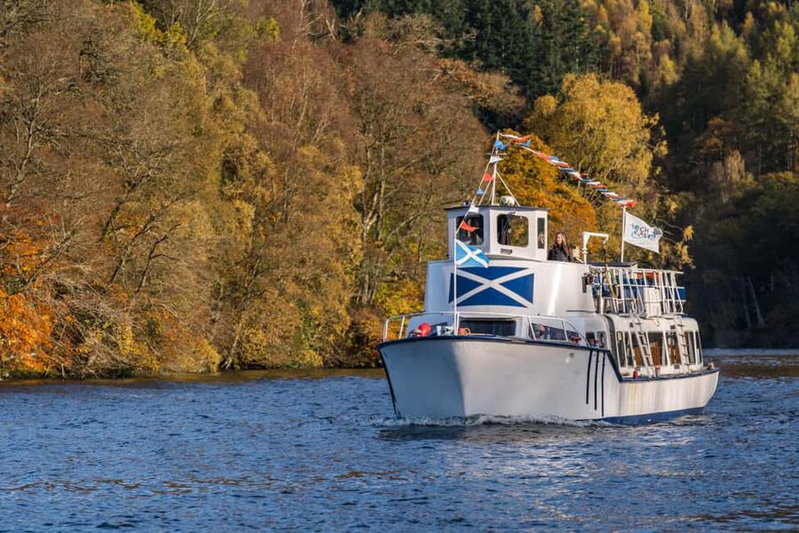 Loch Katrine – National Park Autumn/Winter Wonderland Cruise - Autumn gold and winter silence on Loch Katrine