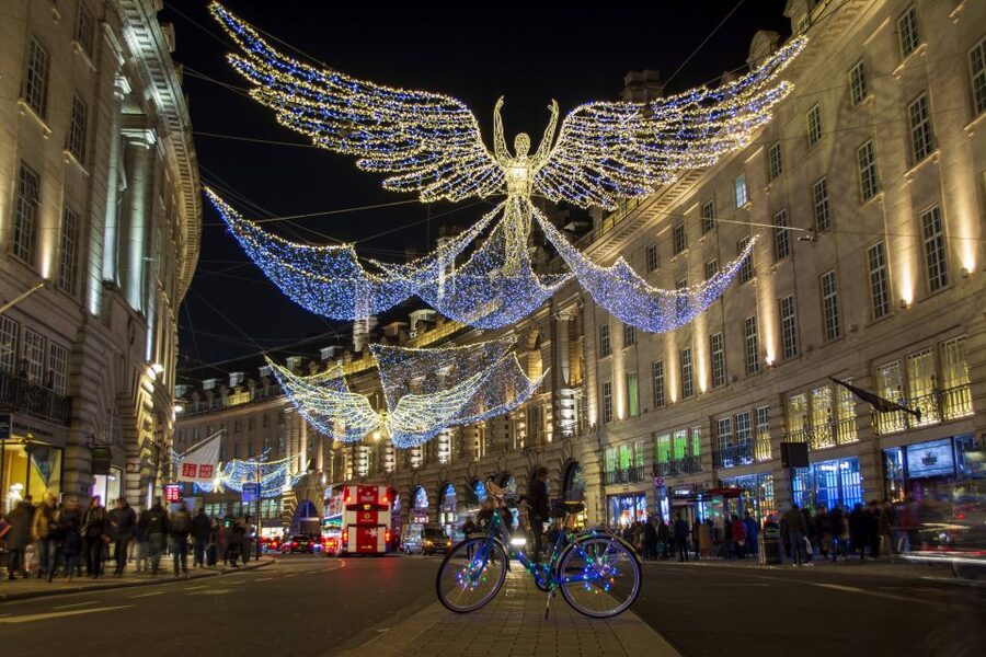 London Christmas Lights Bike Tour - Harrods, Hyde Park, and Sloane Square