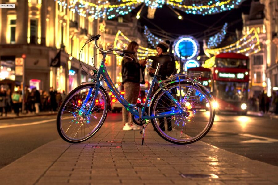 London Christmas Lights Bike Tour - Watching the lights come on near the Southbank