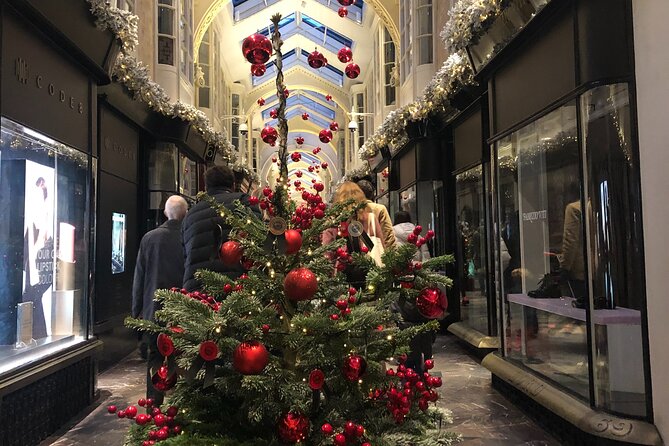 London Christmas Lights Private Car Tour with Driver Guide - Carnaby Street gives you time to slow down