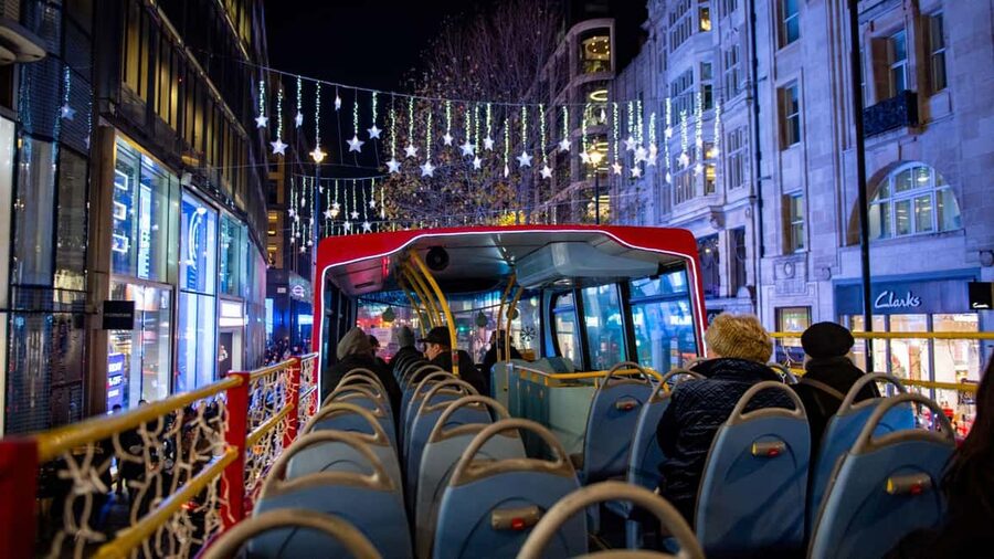 London: Christmas Lights Santa Sleigh Open-Top Tour - The Strand and Trafalgar Square Christmas market