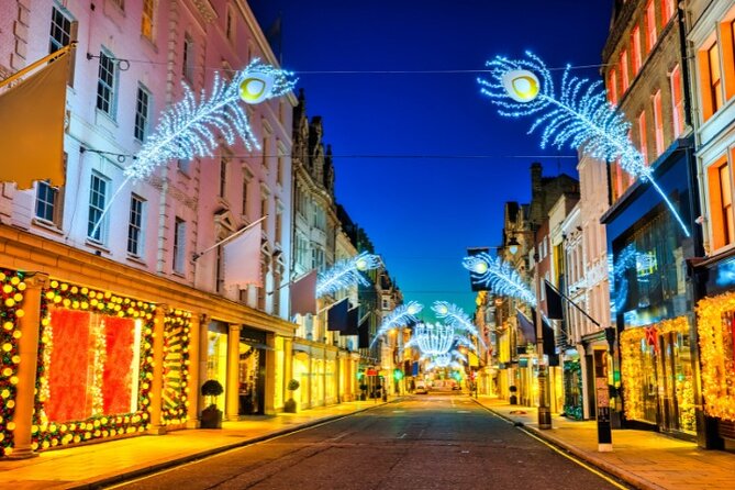 London: Christmas Lights Self Guided Walking Tour - Starting on the Strand