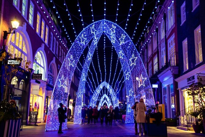 London: Christmas Lights Self Guided Walking Tour - Seven Dials and St Martins Courtyard