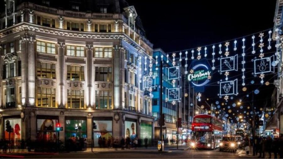 London: Christmas Lights Tour, Mince Pies, & Festive Drinks - Oxford Street and Regent Street after dark