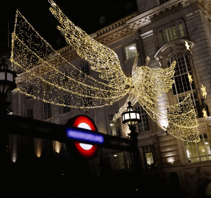London: Christmas Lights Walking Tour - Carnaby Street, Soho, and Covent Garden