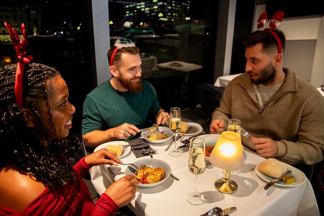 London Christmas Party Dinner Cruise - Tables of 10 change the social feel