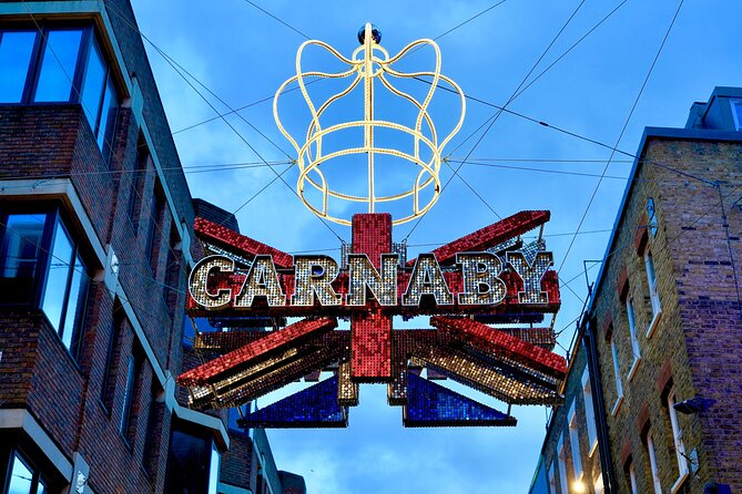 London Exclusive Christmas Lights Guided Tour by Black Cab - Bond Street and Mayfair: a polished side of Christmas London