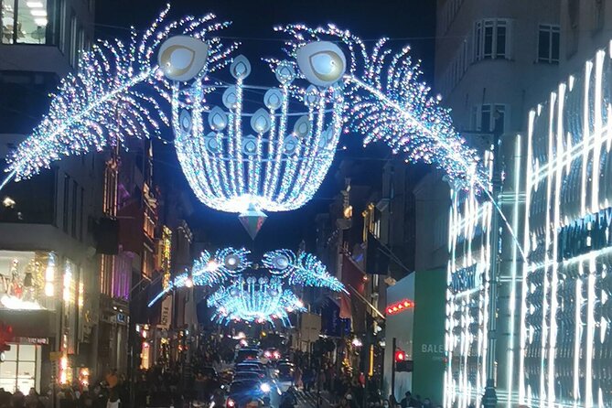 London Magical Christmas Walking Tour with Guide - Why London at Christmas works so well on foot