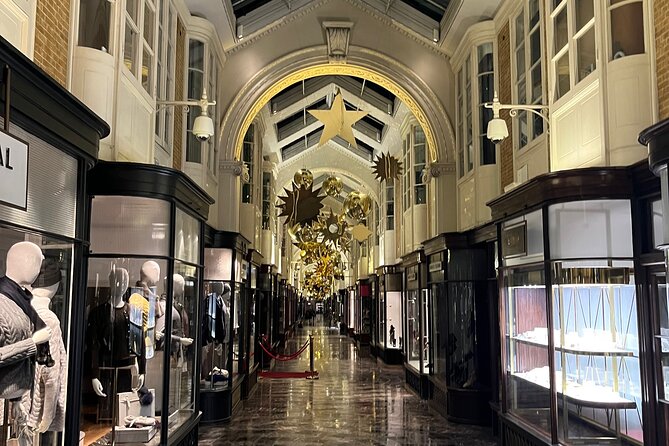 London Magical Christmas Walking Tour with Guide - Churches, Bond Street, and the route’s quieter details
