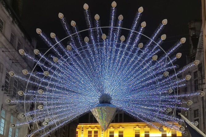 London Magical Christmas Walking Tour with Guide - How much walking should you expect?