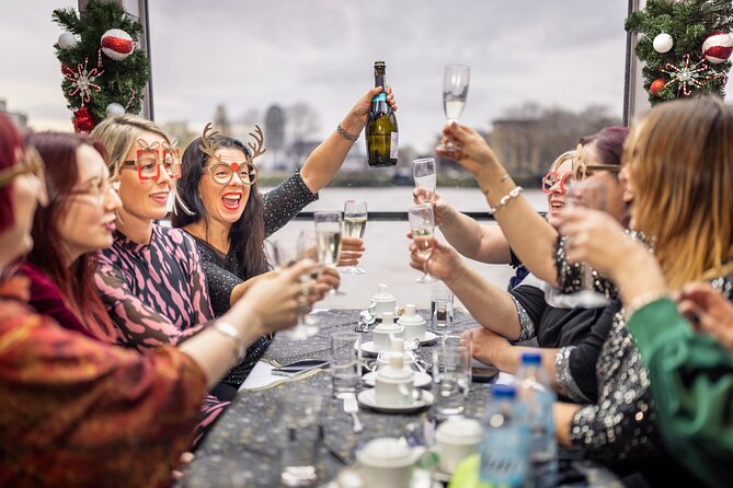 London Thames Christmas Lunch Party - A Christmas party that happens to be a river cruise