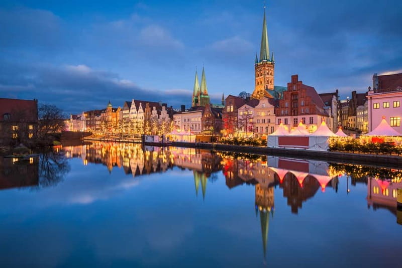 Lübeck: Christmas Market and Historical City Tour - Key points at a glance