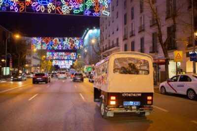 Madrid: Private Christmas Lights Tour by Eco Tuk-Tuk
